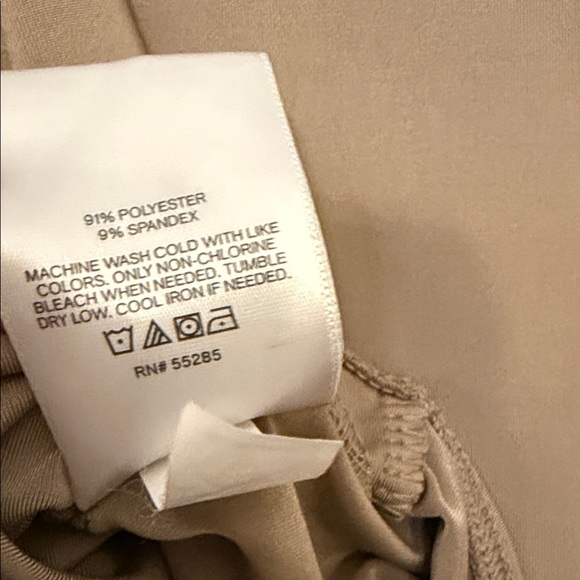 Express V-Neck Tan Bodysuit - Picture 5 of 5